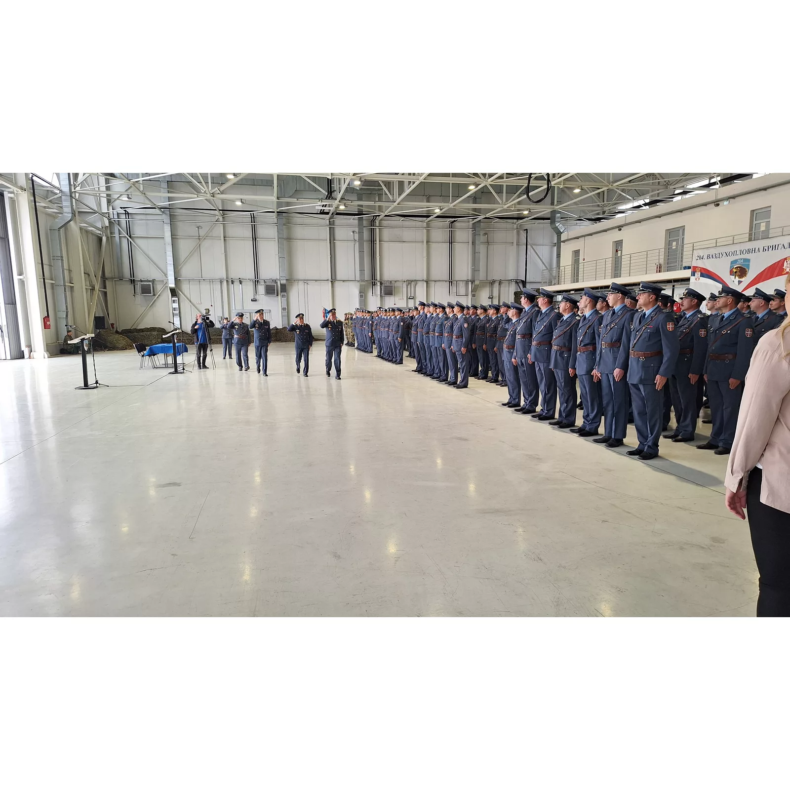 ПРИМОПРЕДАЈА ДУЖНОСТИ КОМАДАНТА 204.вбр
